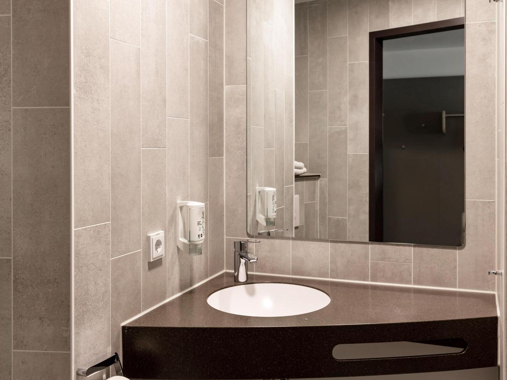 B&B Hotel מרבורג מראה חיצוני תמונה
